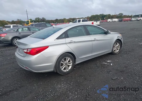 2013 Hyundai Sonata Gls z USA, uszkodzony, nr VIN 5NPEB4AC2DH733529